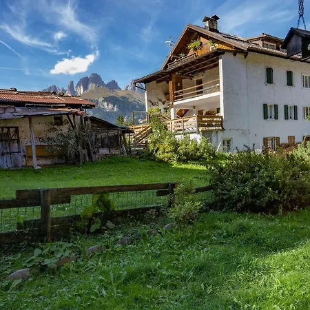 Cesa Pecedel Apartment Canazei